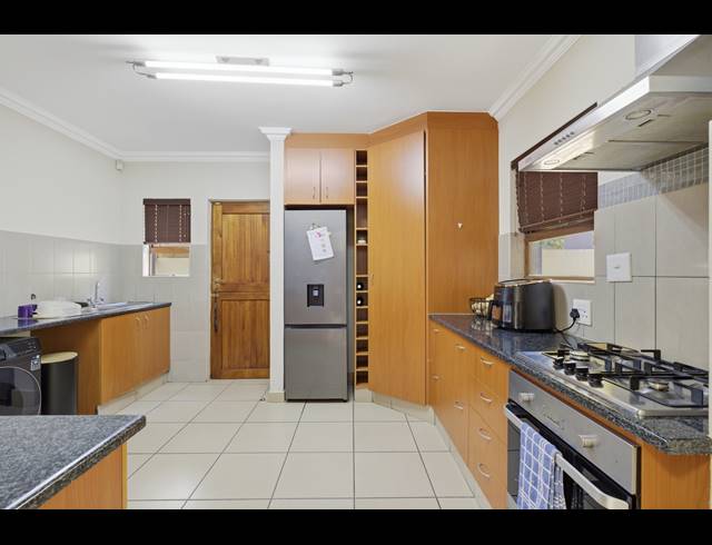 3 BEDROOM HOUSE FOR SALE IN CRAIGAVON